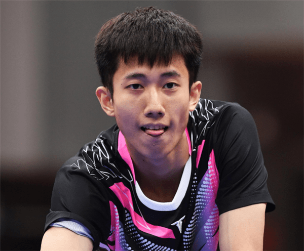 许昕打嗨!再轰3-1疯狂砍2连胜,队伍暂离淘汰厄运,压力给了师弟