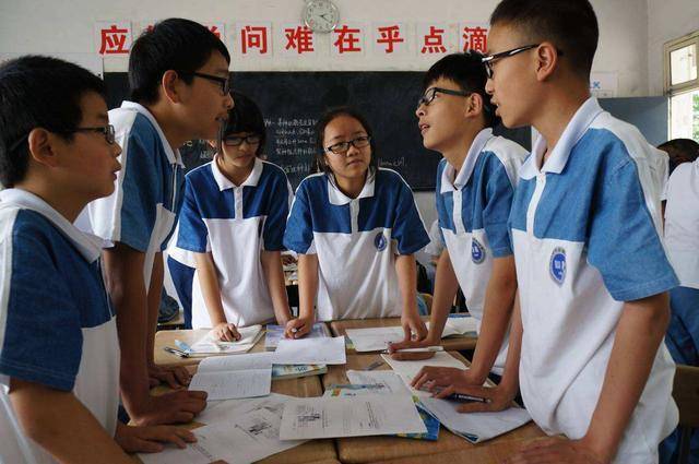 为啥很多初中生上了高中就不爱学了?这3点原因主要,真不是叛逆_成绩