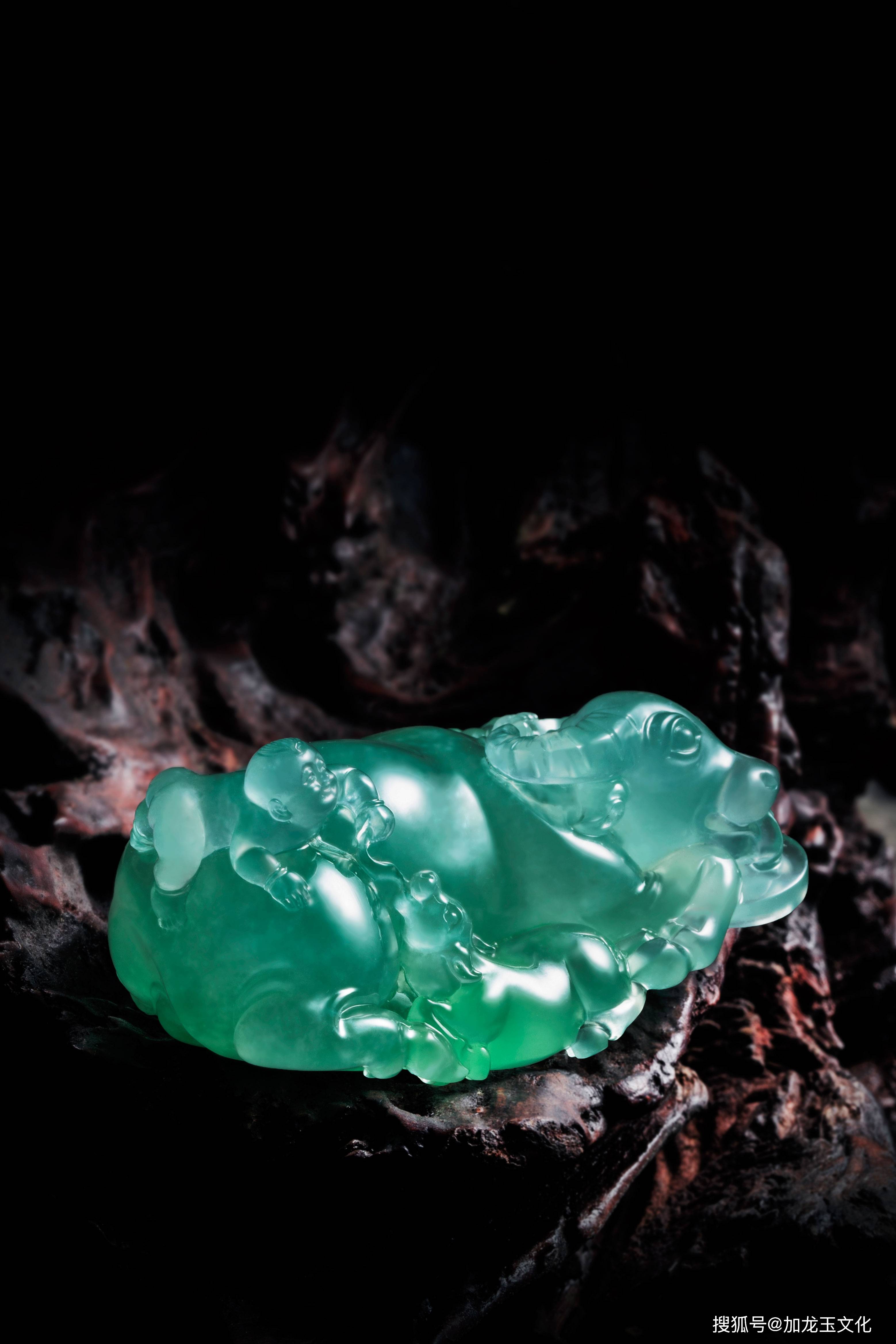 加龙动物题材翡翠创作扭转乾坤
