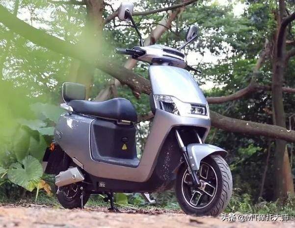 国内最好的电动摩托车-充电一次续航500公里电摩