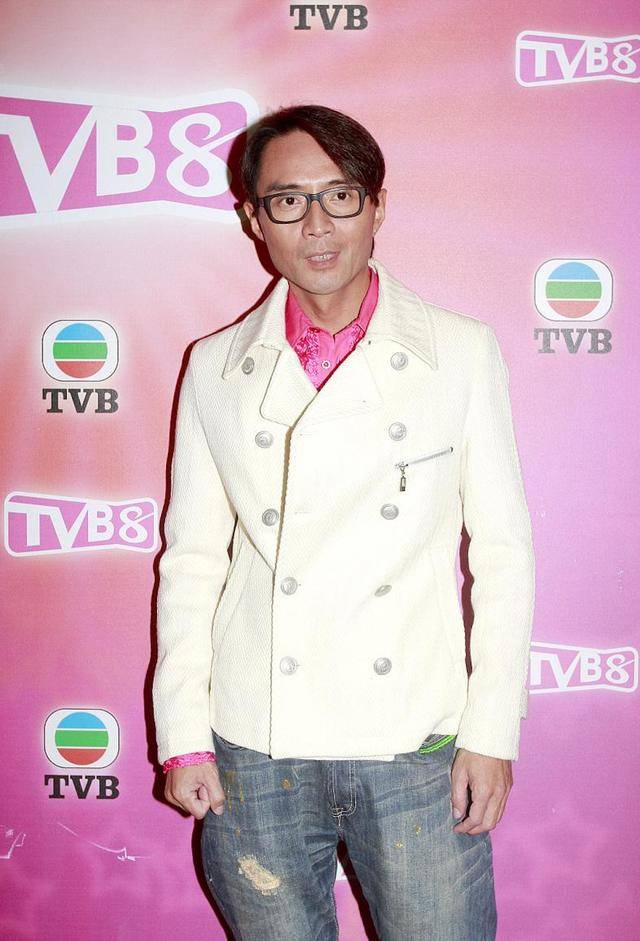 林利私信问候女艺人惹妻子不满,夫妻网上掀骂战,不