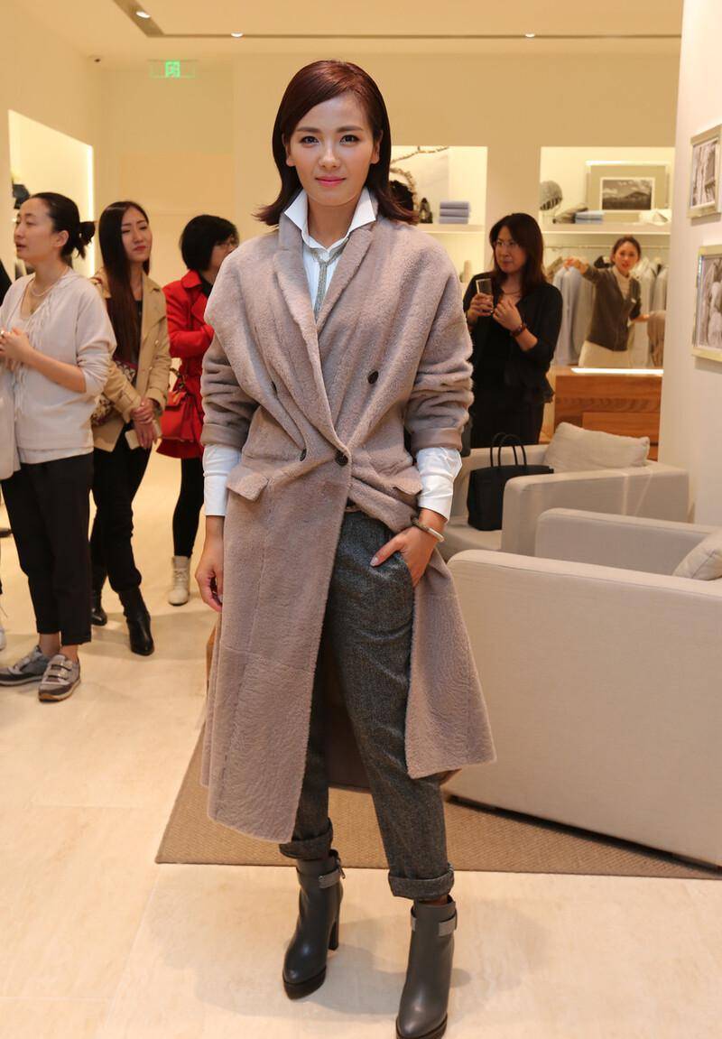 刘涛素颜好真实,虽然身材很好,但是衣着朴素让人失望