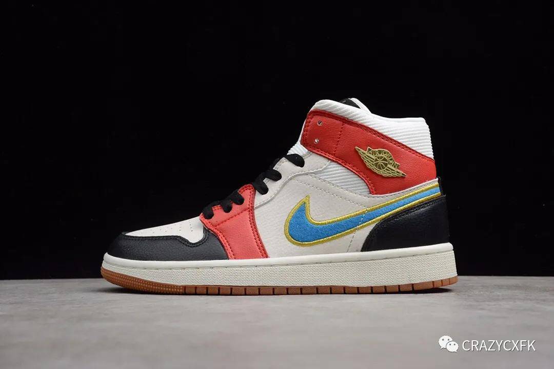 乔丹air jordan 1 mid 黑红蓝金属飞翼 logo 中帮球鞋 dc1426-100