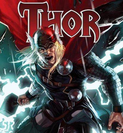 当时雷神托尔并没有在雷神之锤身边,而是在另一个平行宇宙中的海拉所