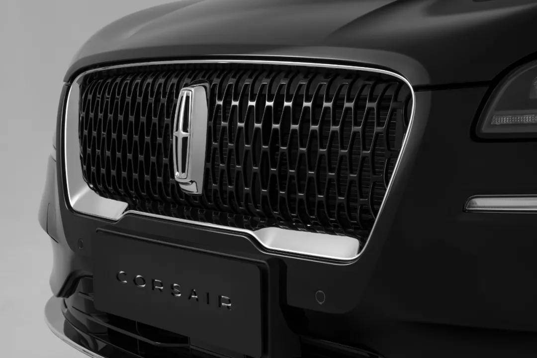 自成一派的高能精英:全新林肯冒险家corsair黑骑士限量版丨寰球车评