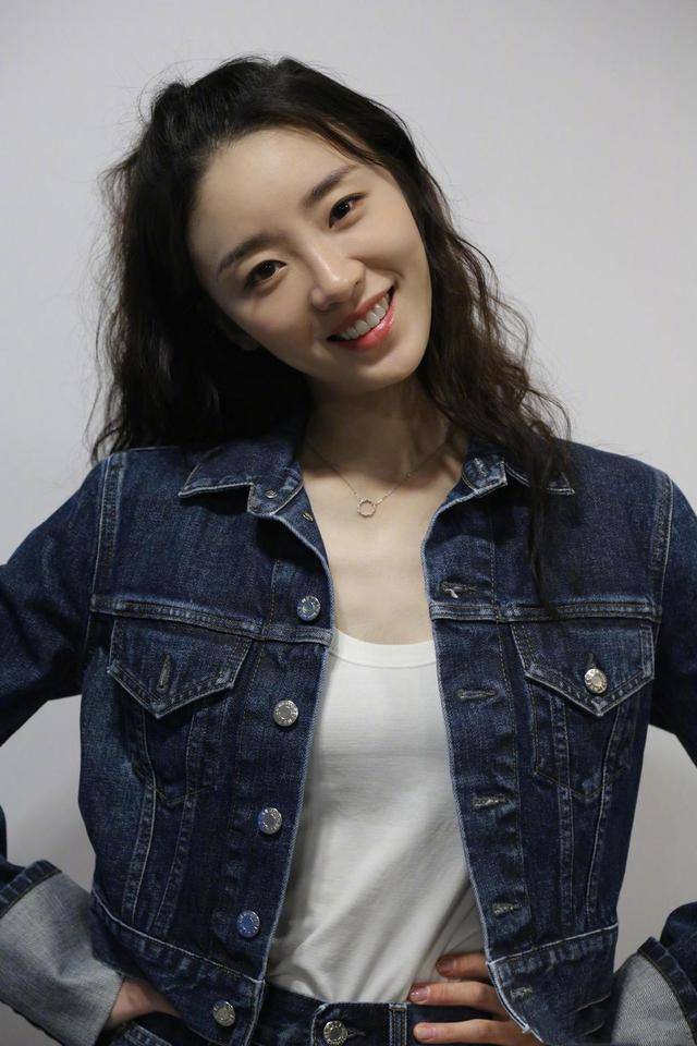 林有有张月牛仔套装青春活力换风格之后又美又酷