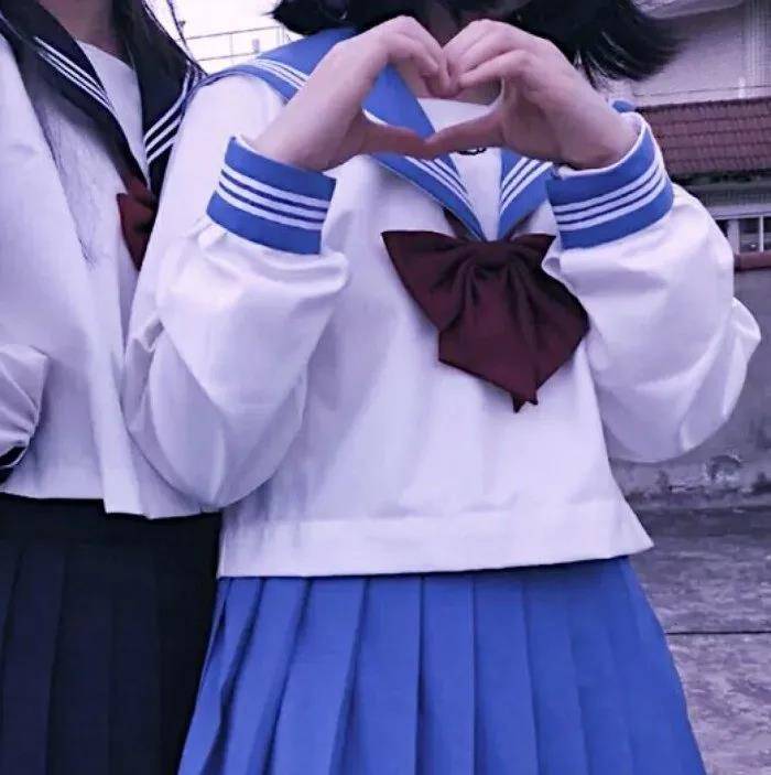 一眼万年jk风头像,快和小姐妹一起换,浪漫句子