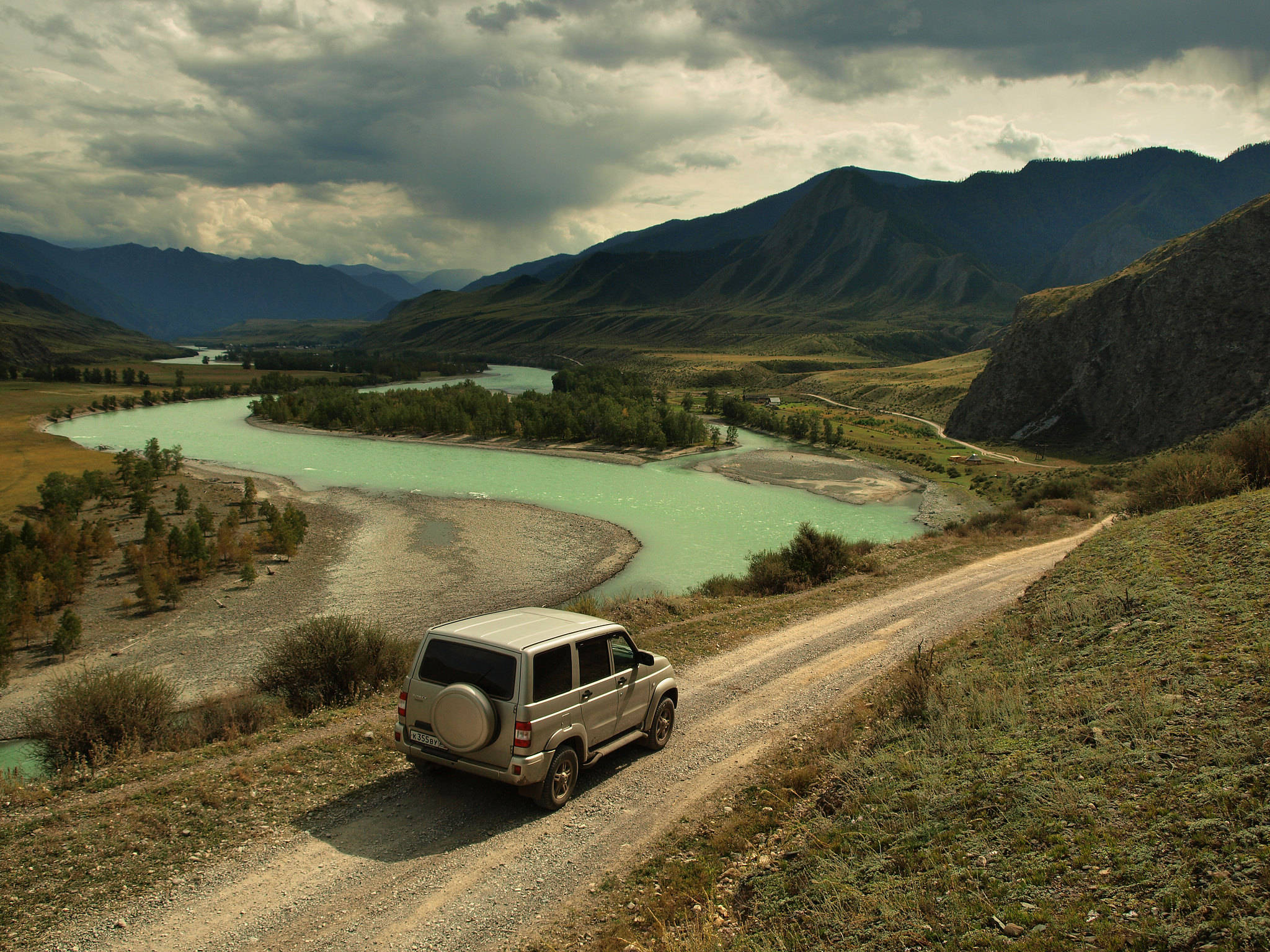 俄罗斯最美的公路:动用1.