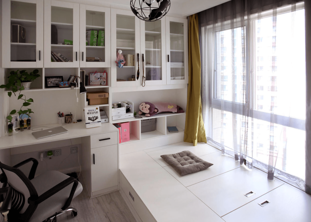 2.吊柜 书桌 榻榻米搭配,增加收纳空间,再多的物品也能