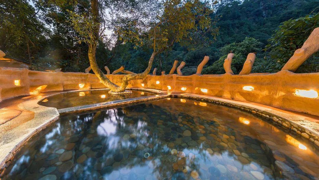 清远英德九州驿站树上温泉秋天第一泡466起入住童话般的森林城堡