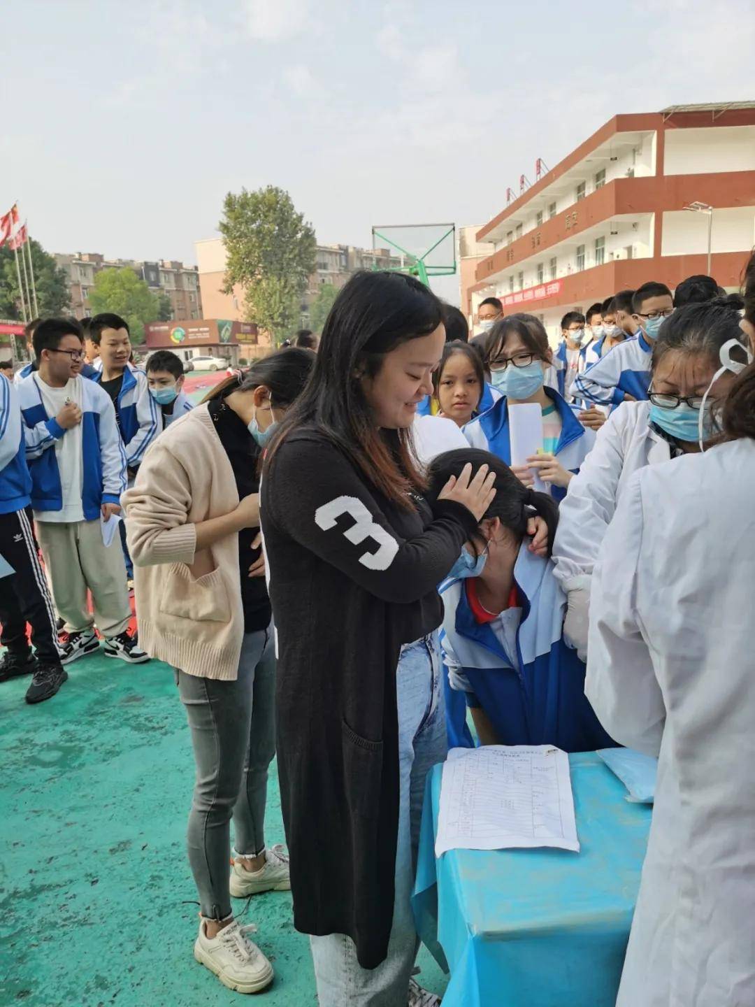 关爱健康,呵护成长——华一双师武汉小梅花学校师生全面健康体检