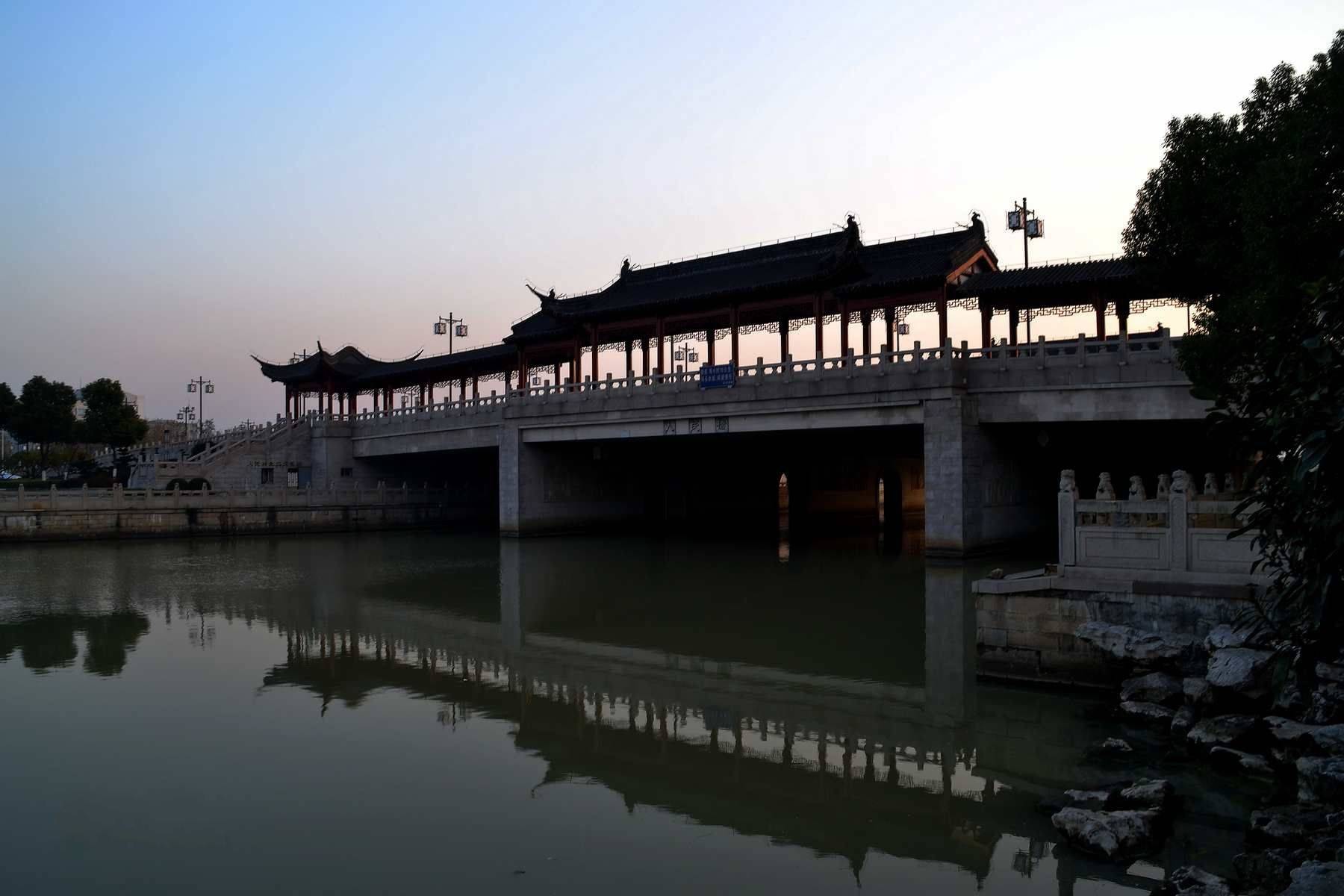 苏州最具代表性的桥梁是苏州第一座现代廊桥曾历经3次兴建