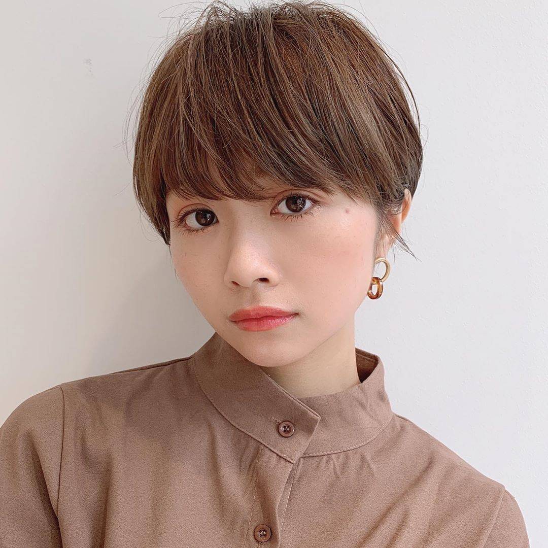 越剪越时尚短发蓬松立体美美哒想要好看照着剪就对了