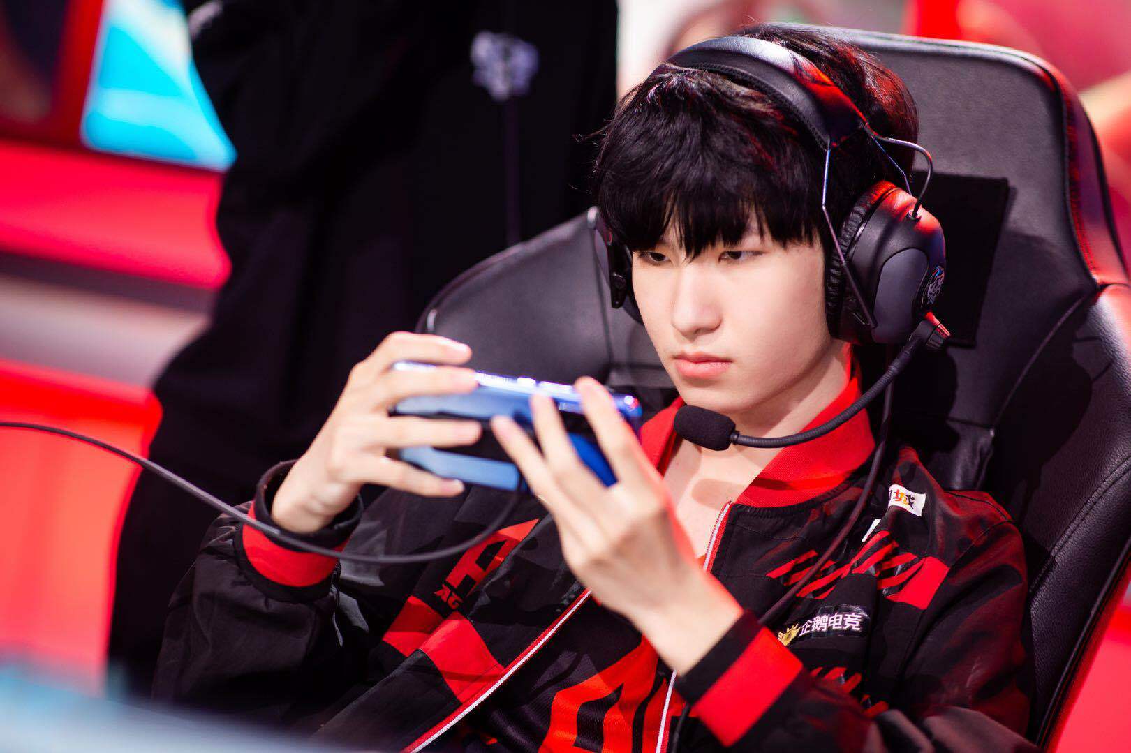 原创kpl天才少年已成过去一诺射手太拉垮只有老虎还算能看