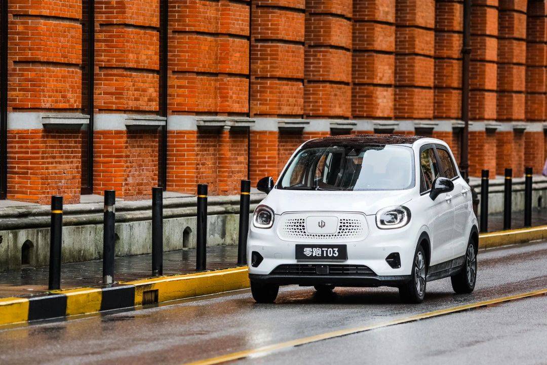 双十一必入精品小黑马——零跑t03