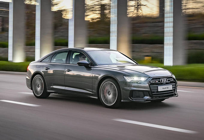 奥迪rss系列9款性能新车同时上市有你想要的吗