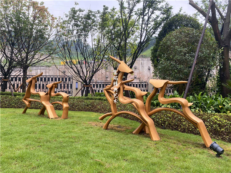 富瑞精典——恒大黄铜锻造景观小品_手机搜狐网