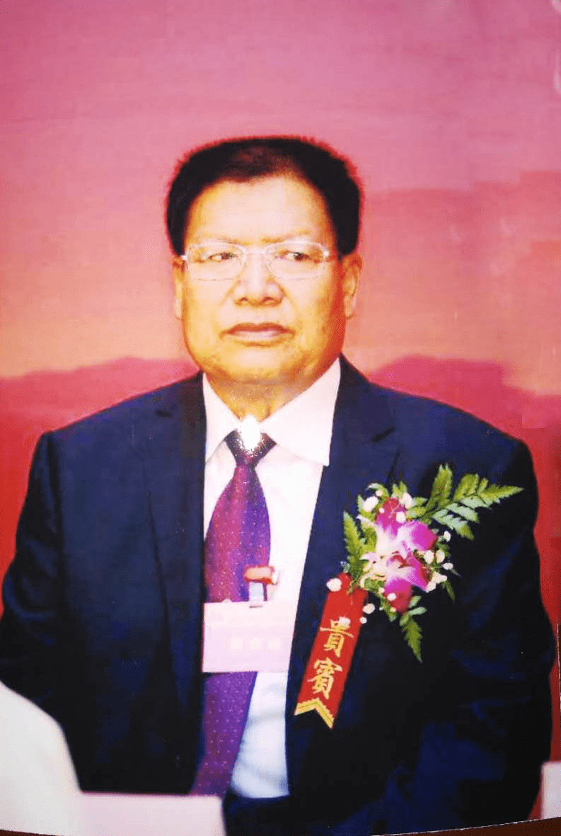 出生于1947年12月宁夏彭阳县沟口乡.