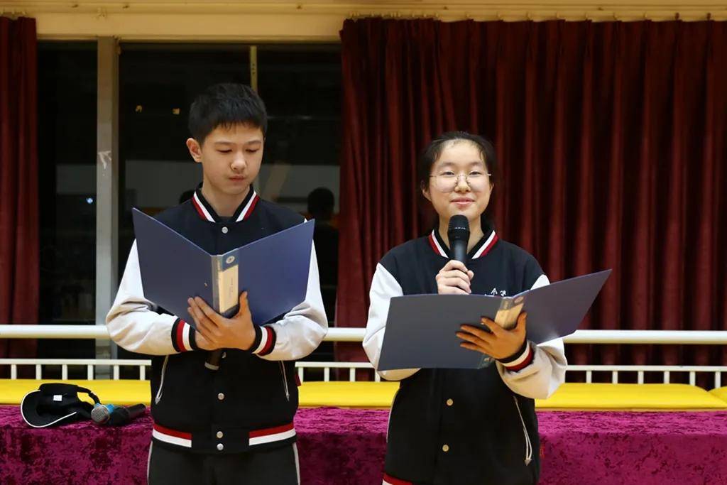 重庆市为明学校:无篮球,不青春;无沸腾,不为明!