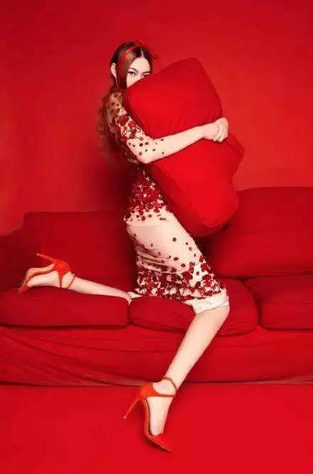 她不仅是中国最长腿,还是国际认证的最长腿超模!_董蕾