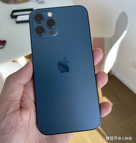 激动的心颤抖的手iphone12刚到手说一说感受