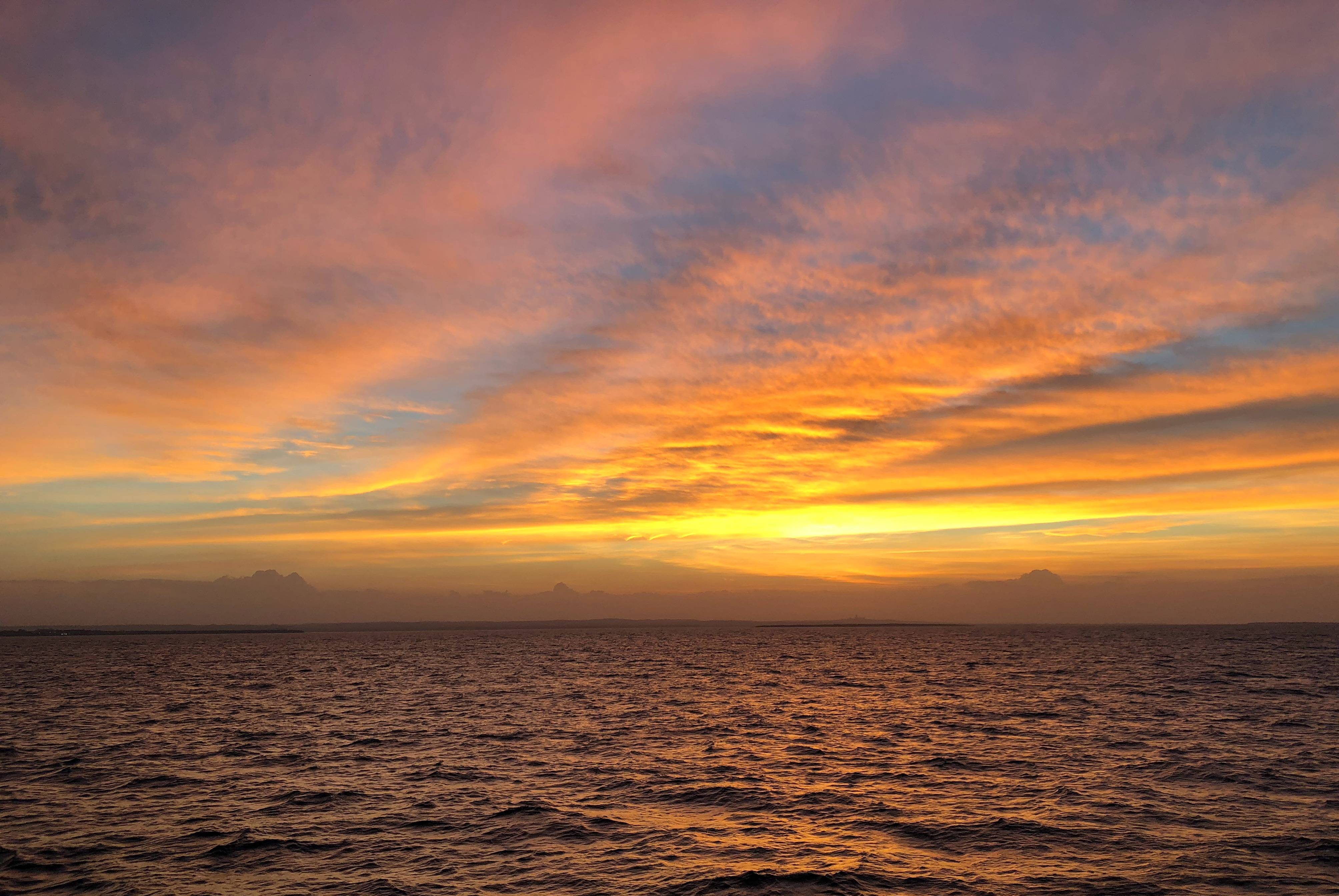 坦桑尼亚的黄昏宁静且舒适爱了