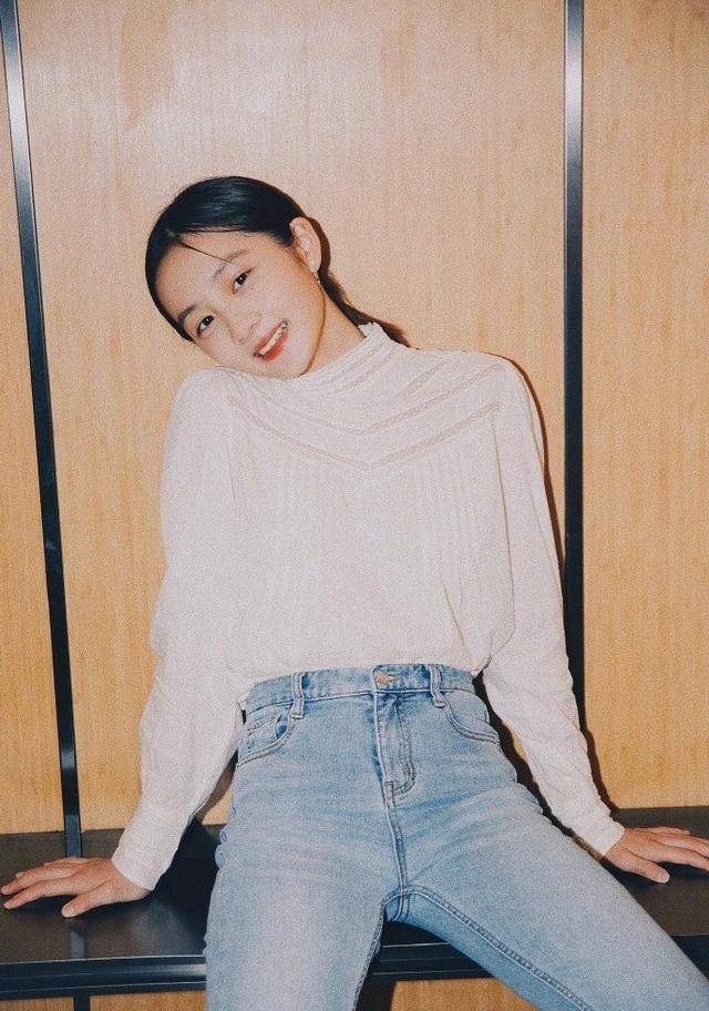 黄磊为女儿多多出道造势14岁少女气质完美身高高挑直追何炅