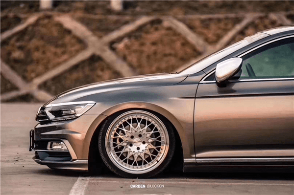 李洋讲述大众迈腾b8改装airbft气压减震器低趴效果