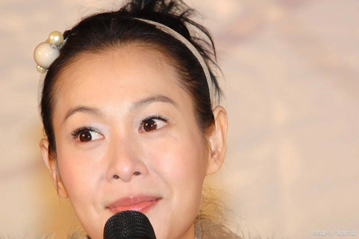 t-ara曾经的造型师也在节目中爆料,说刘花英对待工作人员的态度很差