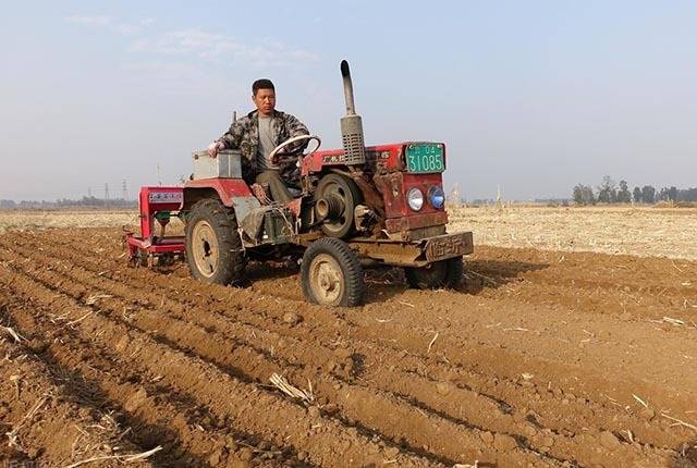 拉尼娜在太平洋上空导致大气环流变化,会带来一些气象变化.