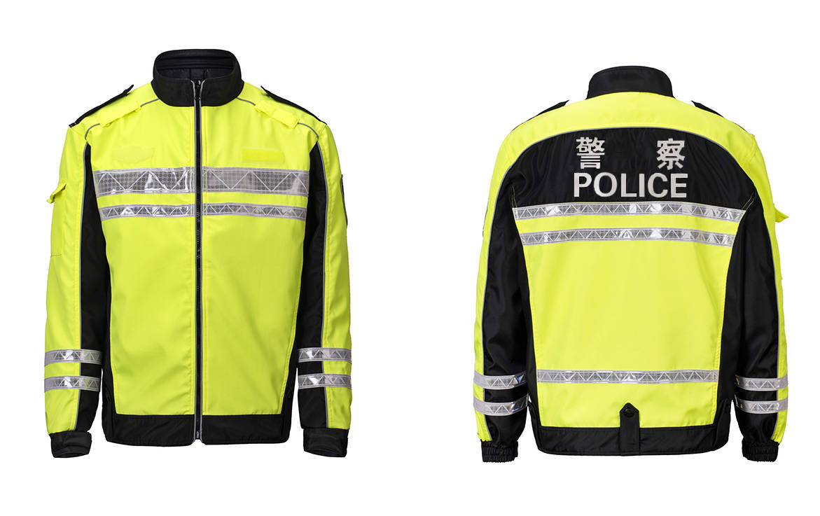 反光执勤服夹克(春秋款)当然,对于需要在一线执勤的交巡警来说,他们的
