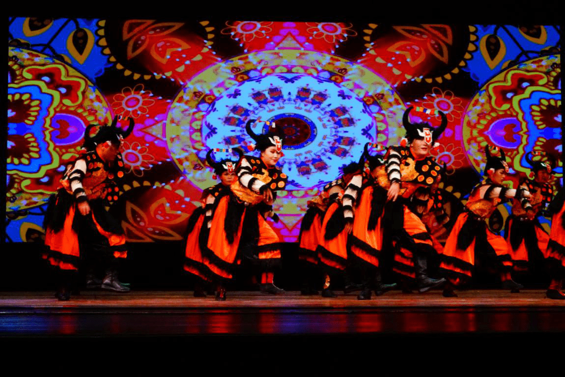 藏风乐舞盛世华章西藏琼结专场惠民演出在襄阳隆重上演