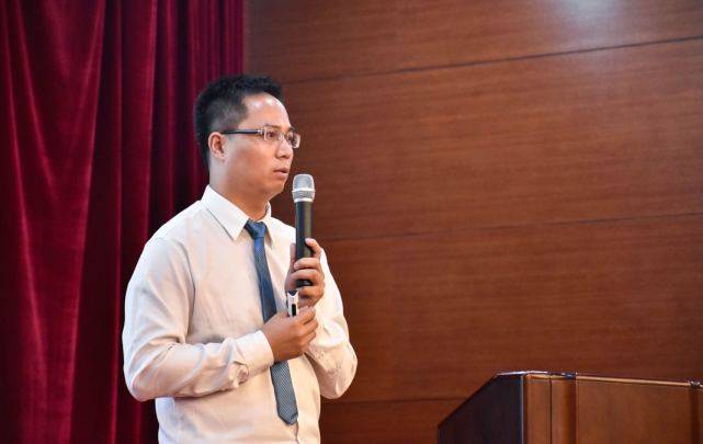 寻燕马来西亚曾明军与它的俏燕思燕窝