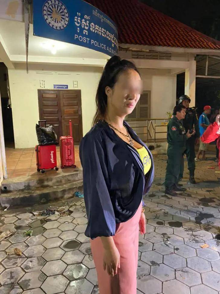辣模虚构自己遭抢劫,将被柬埔寨警方驱逐回中国_女子