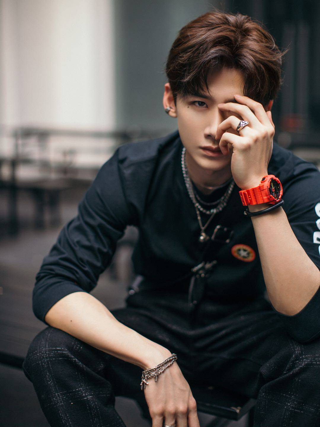 原创白敬亭马思纯新剧曝光不像情侣像姐弟庆余年男二能否挽回口碑