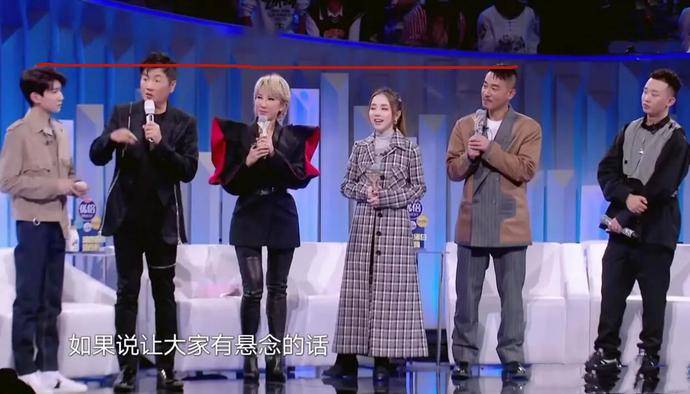 原创难怪王源不当演员当他跟陈小春同框时我推测出他的真实身高了