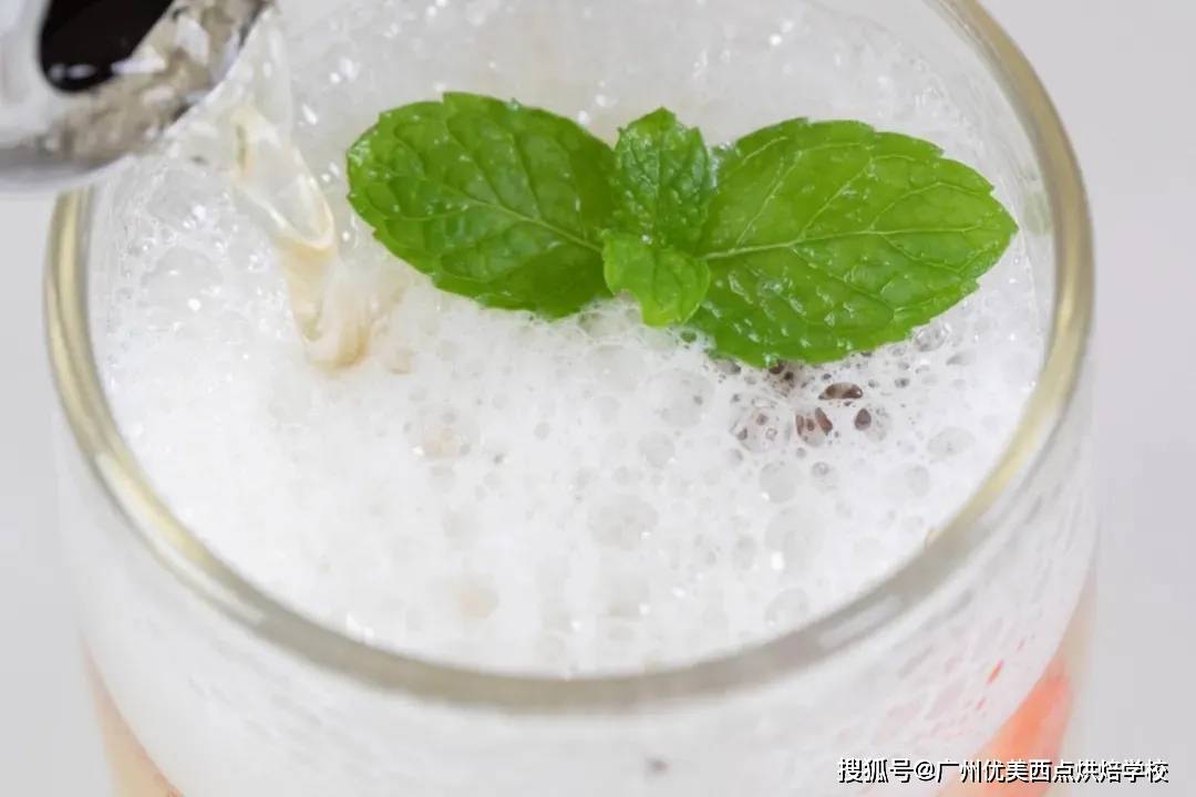 优美西点の梅子柠檬啤酒,秋冬季水果调酒来啦