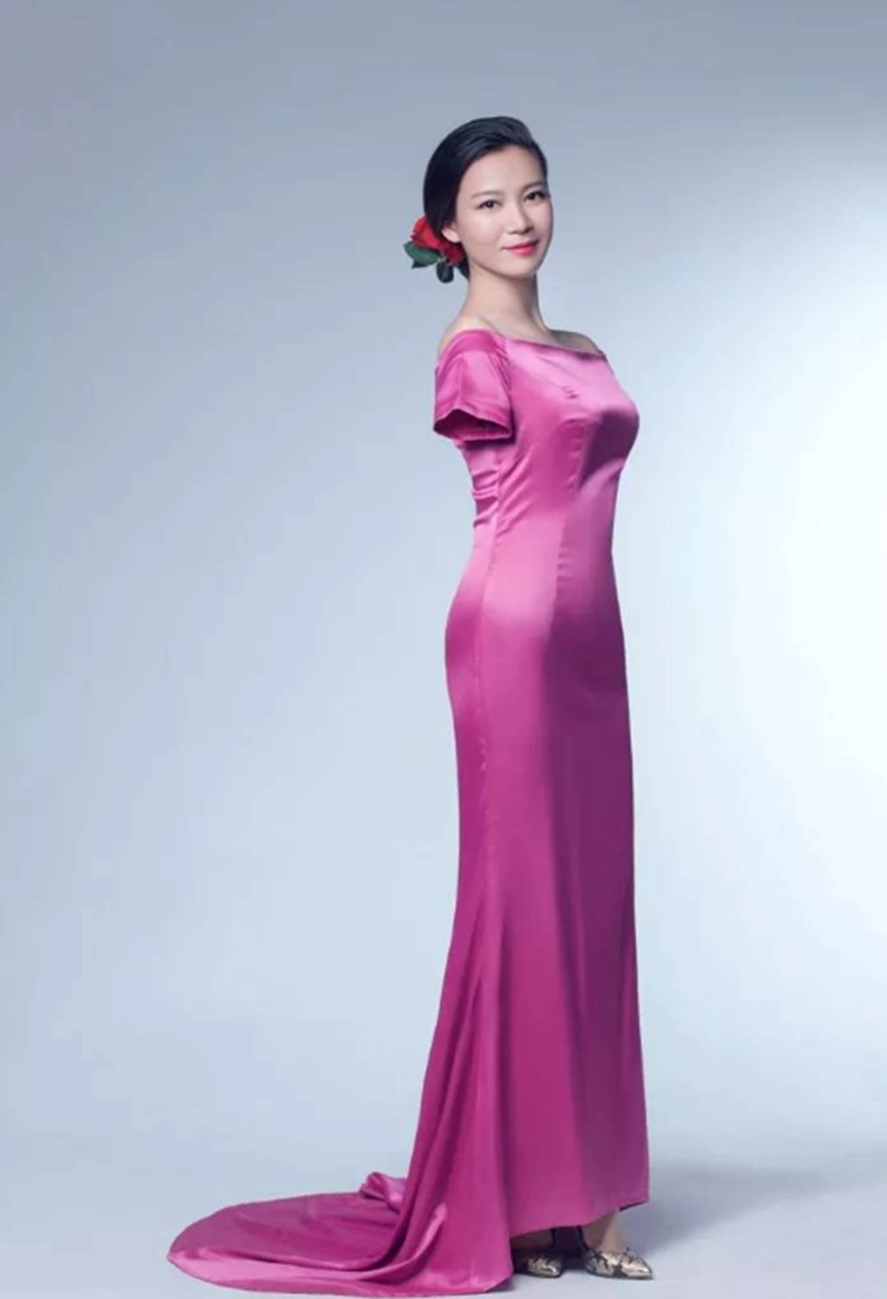 23岁无臂美女,台上牵手帅气小伙,下台不久遭甩,现状如何_雷庆瑶