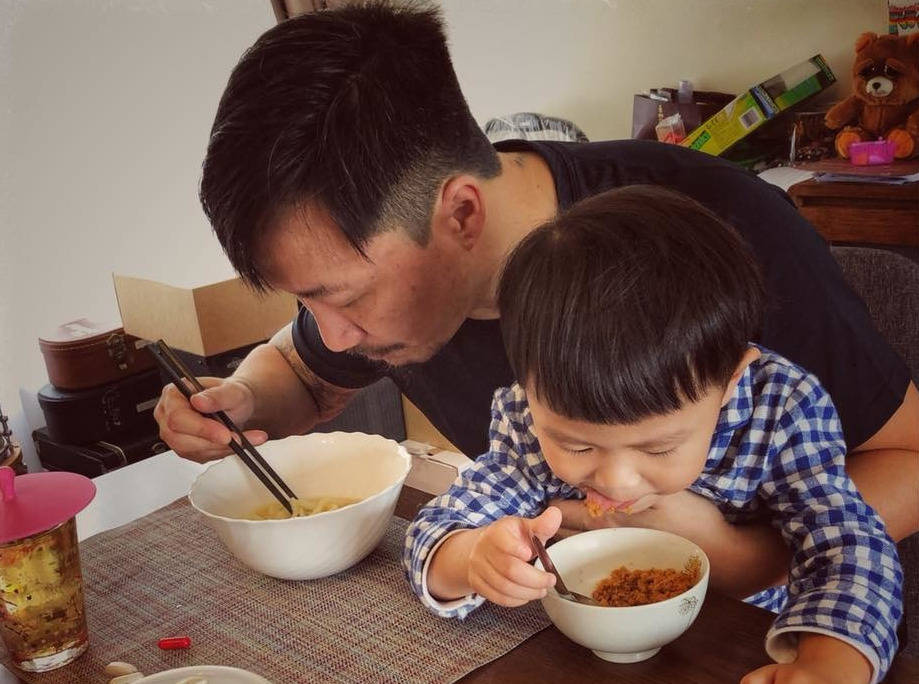 暖男爸爸 来自搜狐网