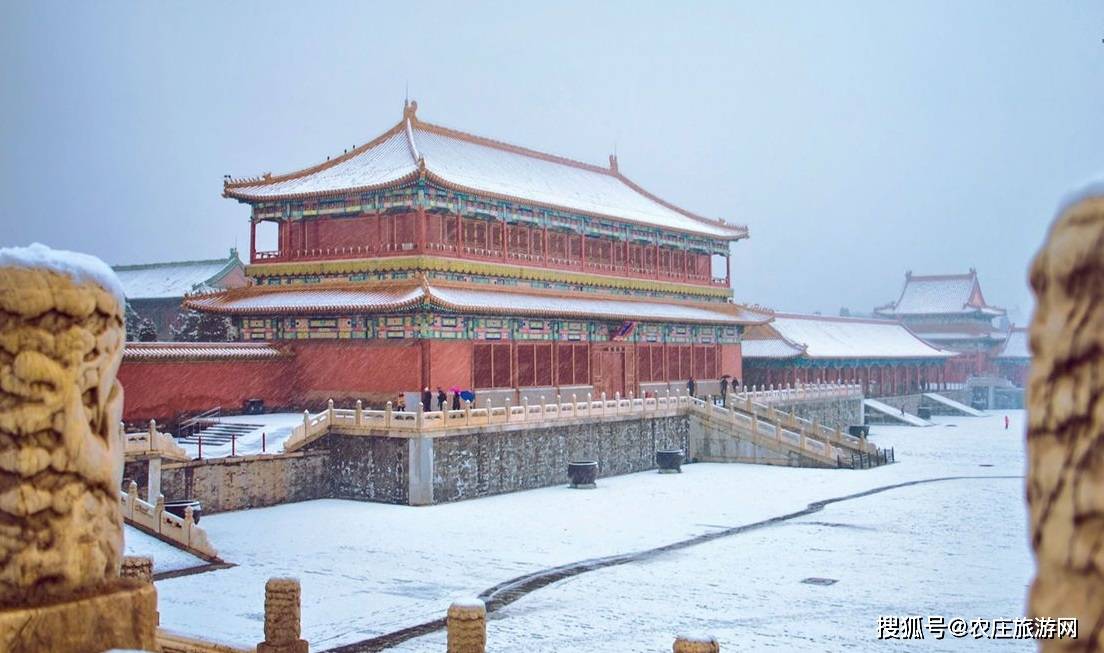 不是设计师,更不是一线建造者