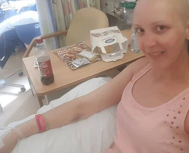 乳癌手术后惊喜怀孕,31岁的她勇敢晒出乳房全切后的惊心疤痕照