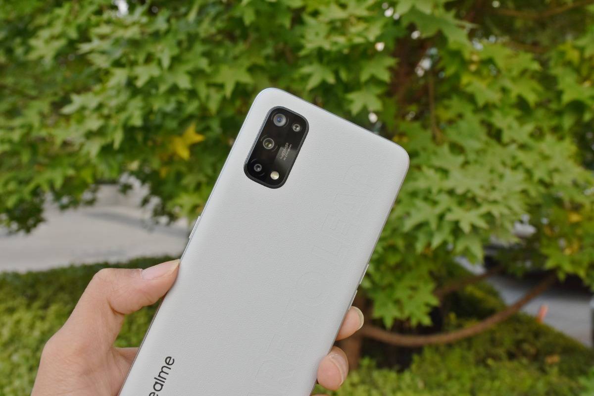 轻薄潮玩工艺品全能拍摄强旗舰真我q2pro体验