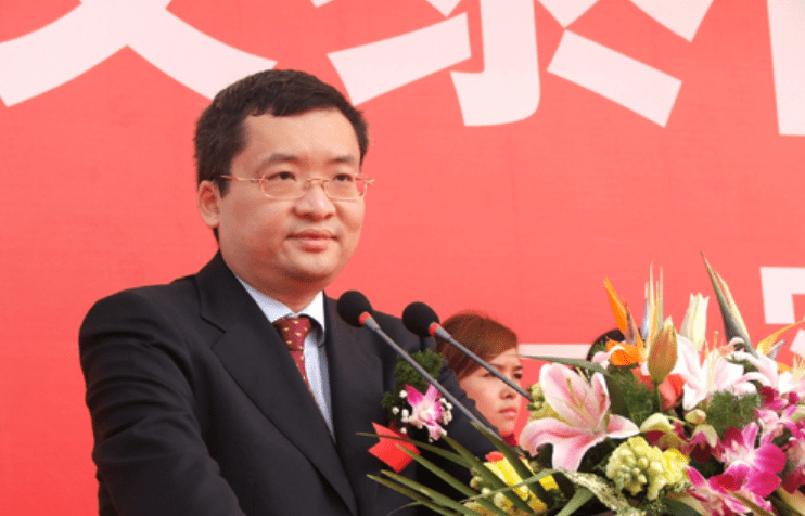 荣明杰荣明杰 (中信泰富公司执行董事)公开资料显示,陆克平,1944年11