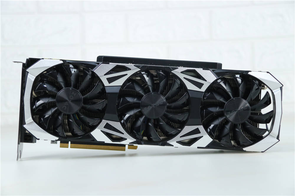 2千元档全能板技嘉z490体验10700k稳超5g