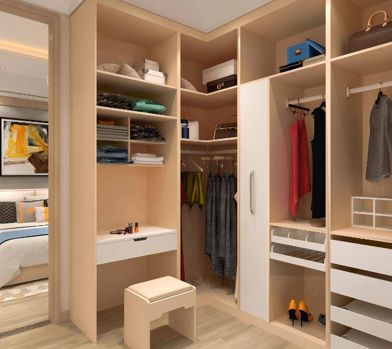 弹性空间的预留也很重要,像领带,丝巾,饰品等 ,最好在衣柜的边角留出