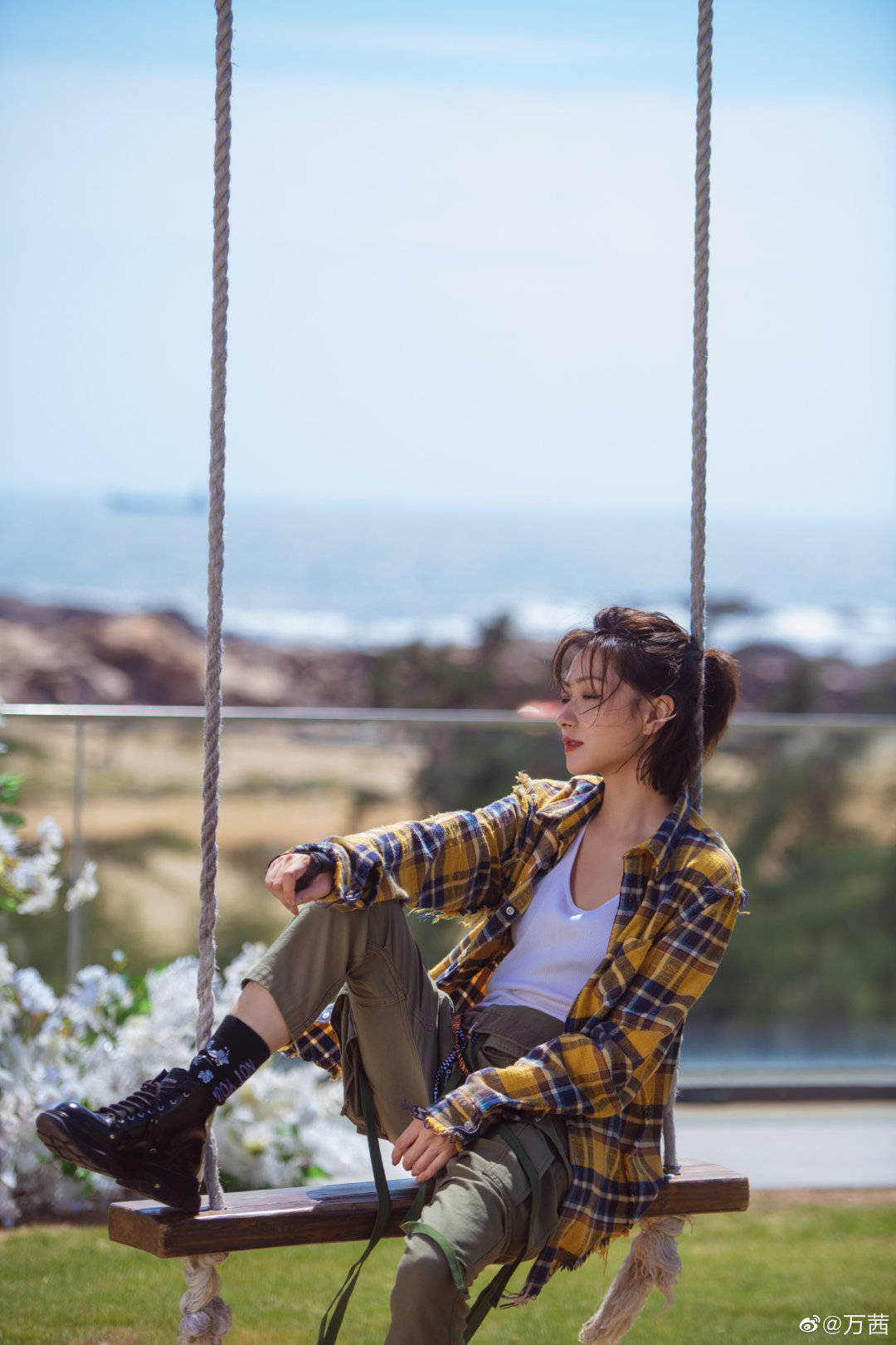 遗憾的没有万茜的新造型,可甜可咸的茜茜子这个造型出来很期待啊!