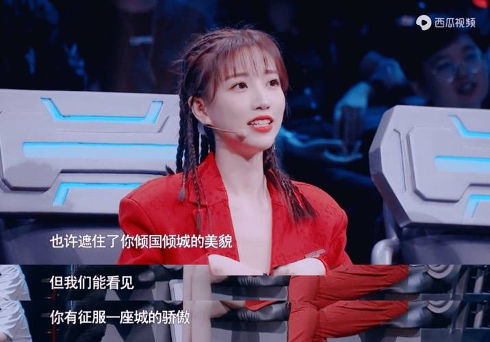 她靠这招霸屏黄金档蒙面唱将猜猜猜张纯烨为何成周日标配