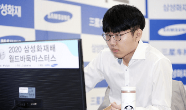 三星杯决赛柯洁120手速胜 申真谞滑标造惊人失误