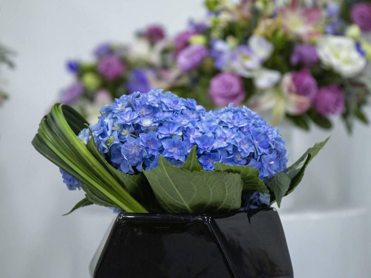 探索桌花之美,玩转年会活动用花_手机搜狐网