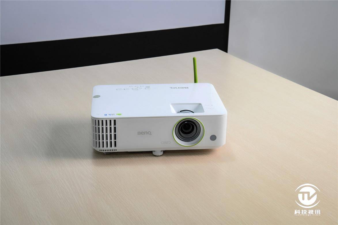 种草现场智娱双绝的全能投影明基e582了解一下